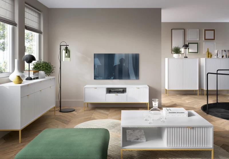 TV-Schrank Vellore 154 cm weiß mit gerillten Fronten und goldenem Gestell