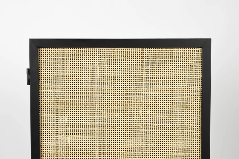 Schrank Hochkommode GUUJI HIGH 1DO mit Rattantüre von ZUIVER