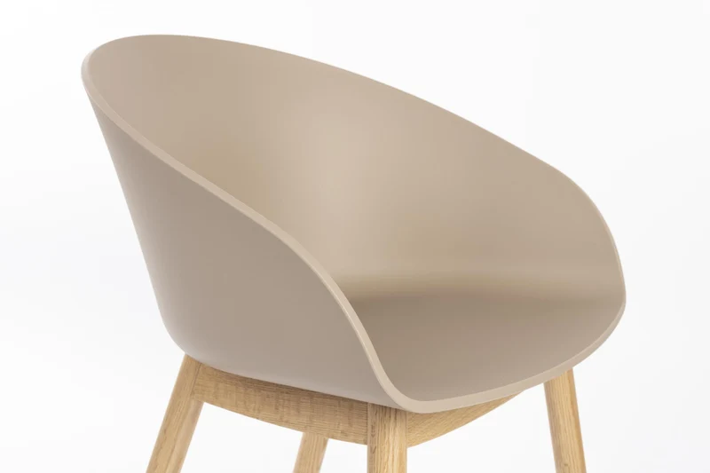 Banne Objekt Stuhl Armlehnstuhl VOID Eiche und Latte Braun