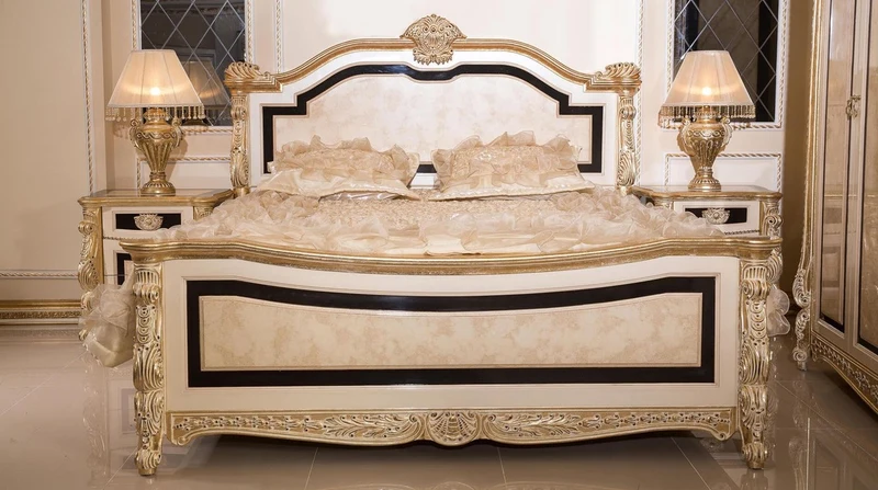 Casa Padrino Luxus Barock Doppelbett Weiß / Beige / Schwarz / Gold - Prunkvolles Barockstil Bett - Luxus Schlafzimmer Möbel im Barockstil - Barock Schlafzimmer Möbel - Barock Einrichtung