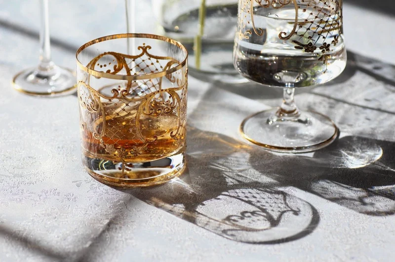 Casa Padrino Luxus Barock Whisky Glas 6er Set Gold Ø 8 x H. 9 cm - Handgefertigte und handbemalte Whiskygläser - Hotel & Restaurant Accessoires - Luxus Qualität