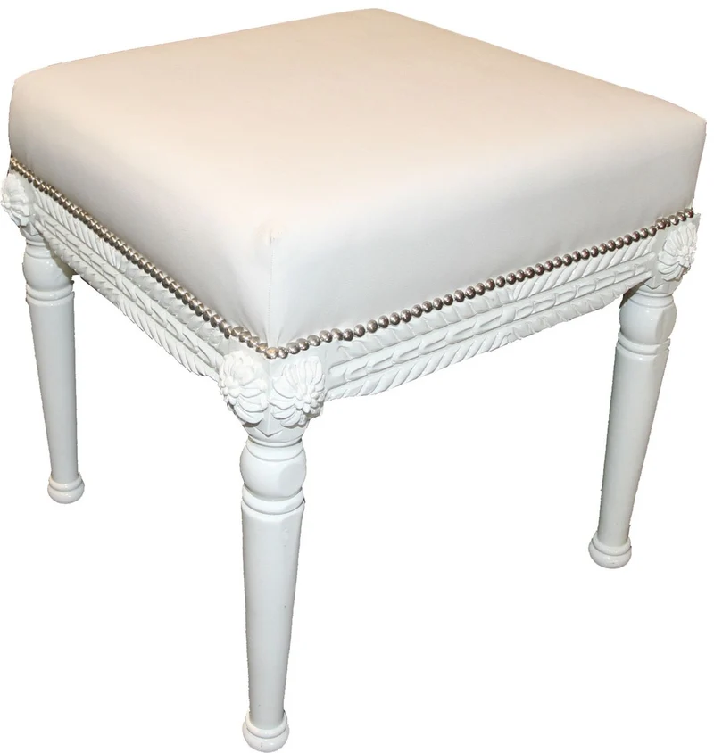Casa Padrino Barock Antik Stil Sitzhocker in Weiß/Weiß B 56 cm, H 54 cm - Barock Sitzhocker