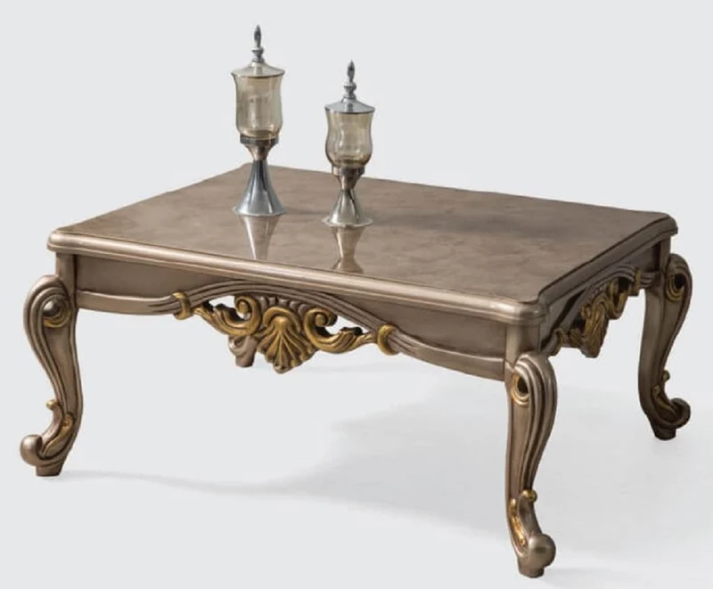 Casa Padrino Luxus Barock Wohnzimmer Set Grau / Silbergrau / Gold - 2 Sofas & 2 Sessel & 1 Couchtisch - Handgefertigte Wohnzimmer Möbel im Barockstil - Edel & Prunkvoll