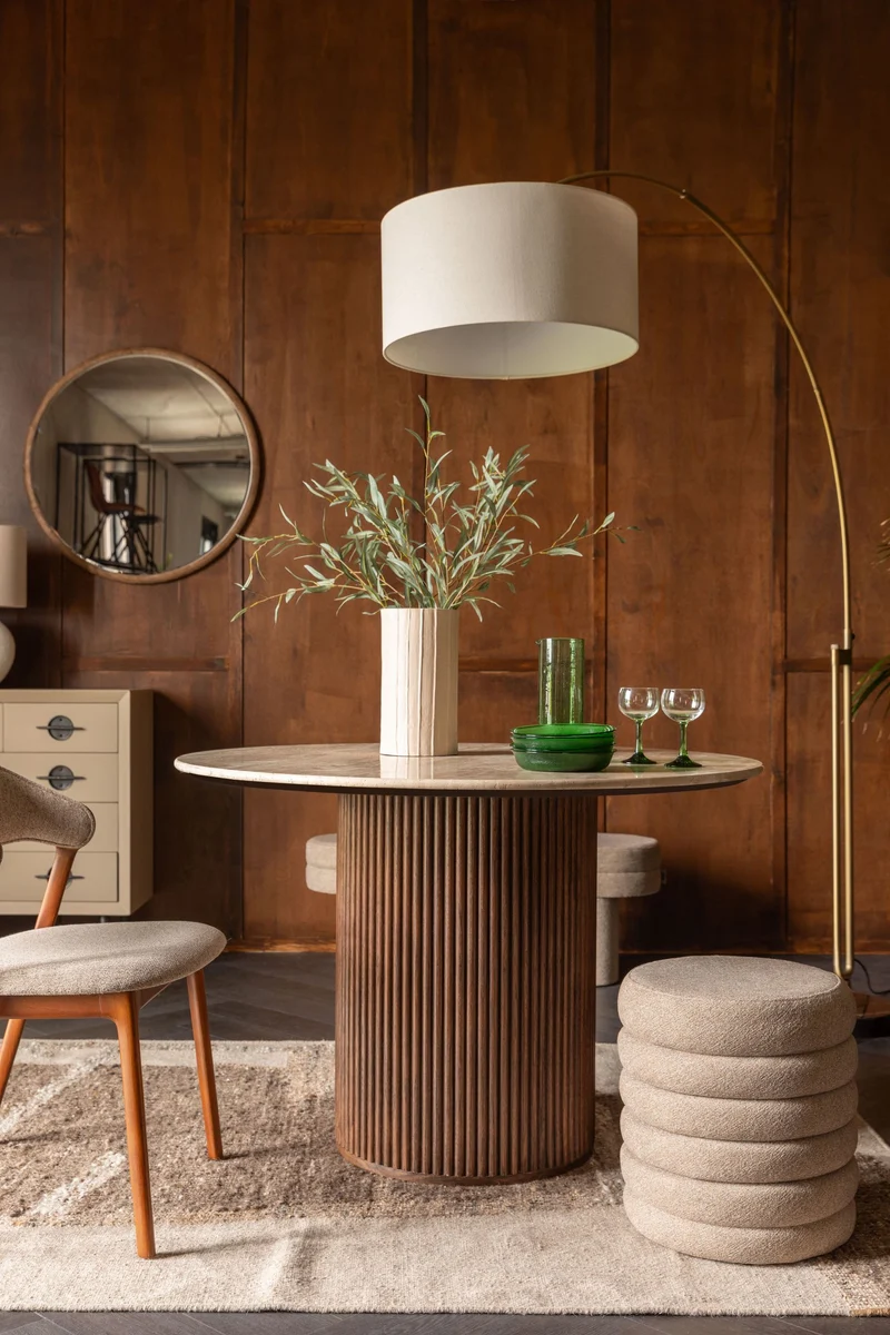 Sitzhocker Fern Beige mit Bouclé-Bezug im Boho-Chic von Dutchbone