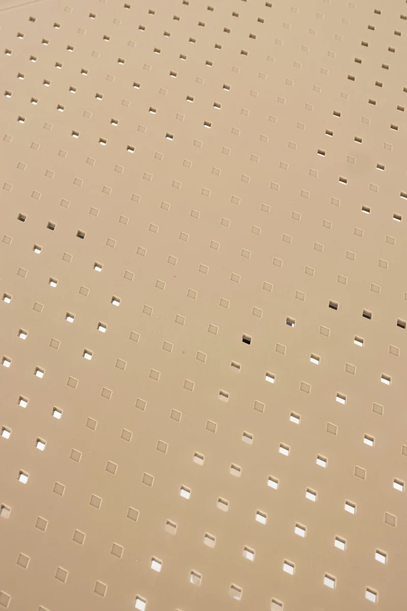 Bistrotisch George klappbar in Beige mit Metallbein für den Garten