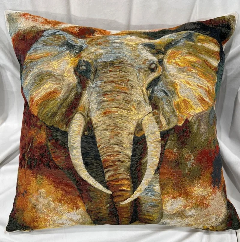 Casa Padrino Luxus Deko Kissen Elefant Mehrfarbig 45 x 45 cm - Bedrucktes Zierkissen mit edlem Gobelin Stoff - Luxus Deko Accessoires