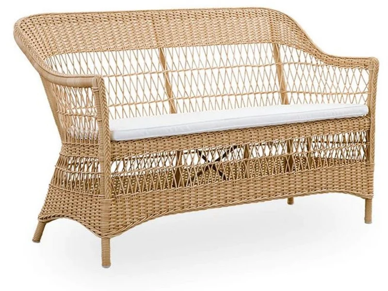 Casa Padrino Luxus Gartensofa mit Sitzkissen Naturfarben / Weiß 134 x 66 x H. 86 cm - Wetterbeständiges Garten & Terrassen Sofa - Garten & Terrassen Möbel - Luxus Qualität
