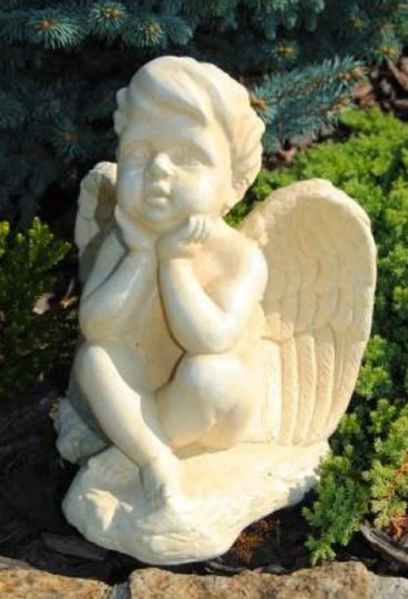 Casa Padrino Jugendstil Garten Deko Skulptur Engel Sandfarben 18 x 19 x H. 24 cm - Elegante Garten Deko Stein Figur - Barock & Jugendstil Garten Deko Accessoires