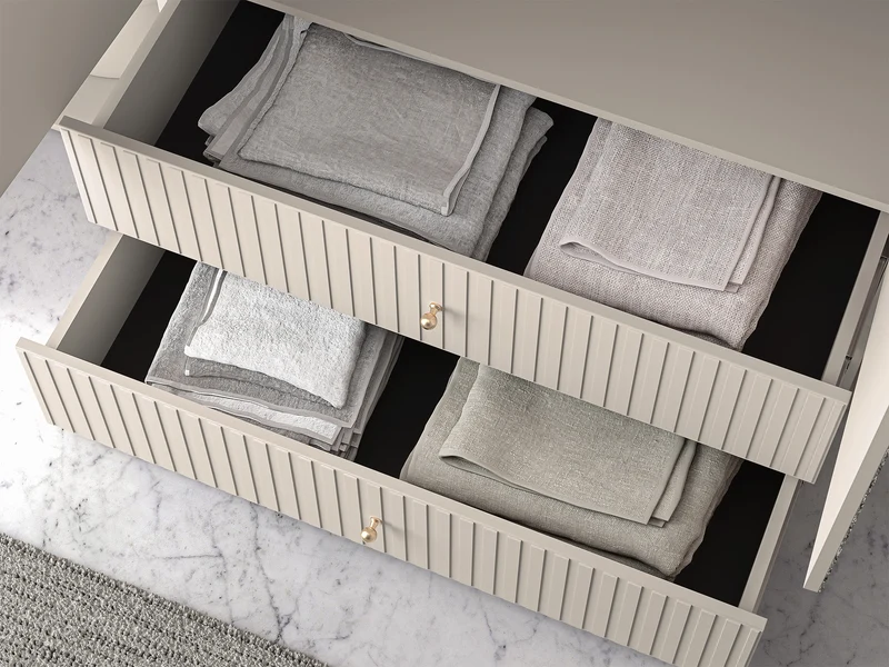 Vier­türiger Schrank Caletto 200 cm mit zwei Schubladen und Spiegel, dekorative Lamellen, beige