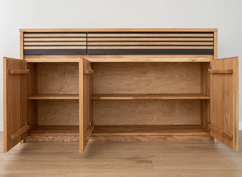 Modernes Sideboard aus massiver Wildeiche | Dreitürige Kommode Ravello mit zwei Schubladen