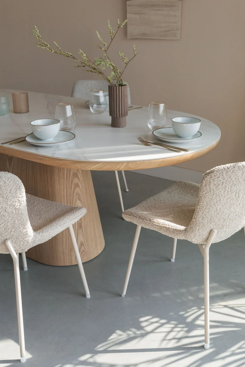 Esstisch ALMIRA Oval 180 x 90 Eiche Furnier Platte in Marmoroptik