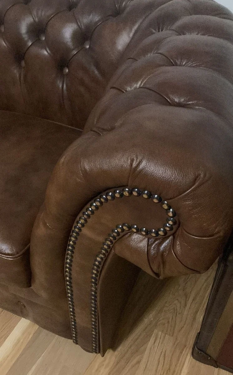 Casa Padrino Luxus Chesterfield Leder 2er Sofa Vintage Braun 170 x 90 x H. 80 cm - Echtleder Wohnzimmer Sofa - Wohnzimmer Möbel - Chesterfield Möbel - Luxus Möbel - Luxus Wohnzimmer Einrichtung