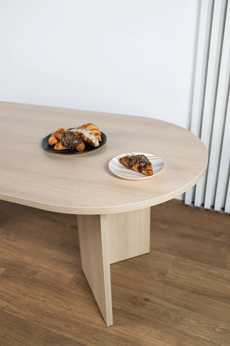 Esstisch Ovo oval 204 cm Lindberg Eiche