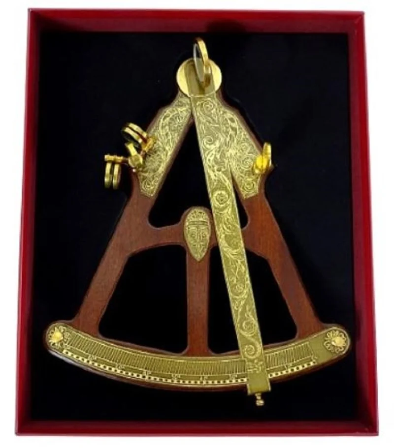 Casa Padrino Luxus Antik Stil Sextant Braun / Messing 27,5 x 6,5 x H. 32 cm - Seefahrer Winkelmesser - Nautisches Messinstrument - Seefahrer Deko Accessoires - Luxus Antik Stil Deko Accessoires