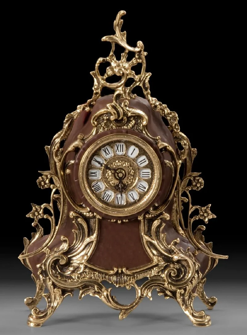 Casa Padrino Luxus Barock Tischuhr Gold / Braun 19 x H. 35 cm - Handgefertigte Bronze Uhr im Barockstil - Barock Schreibtischuhr - Barock Schreibtisch Deko - Barock Deko Accessoires - Barockstil Uhren