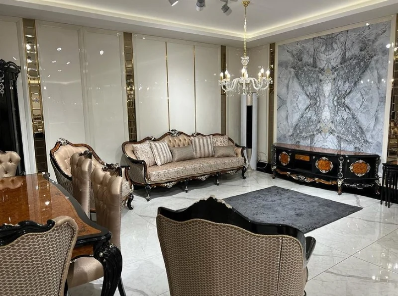 Casa Padrino Luxus Barock Wohnzimmer Sofa Gold / Braun / Schwarz / Silber - Prunkvolles Barockstil Sofa mit dekorativen Kissen - Luxus Wohnzimmer Möbel im Barockstil - Barock Möbel