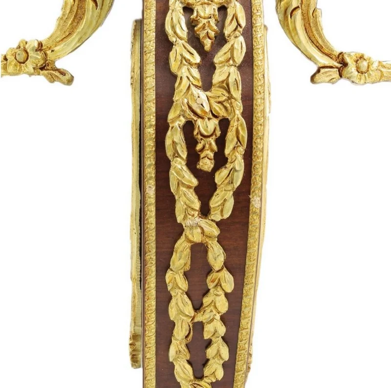 Casa Padrino Barock Beistelltisch Braun / Gold / Rot Ø 55 x H. 78 cm - Runder Massivholz Tisch im Barockstil - Barock Wohnzimmer Möbel