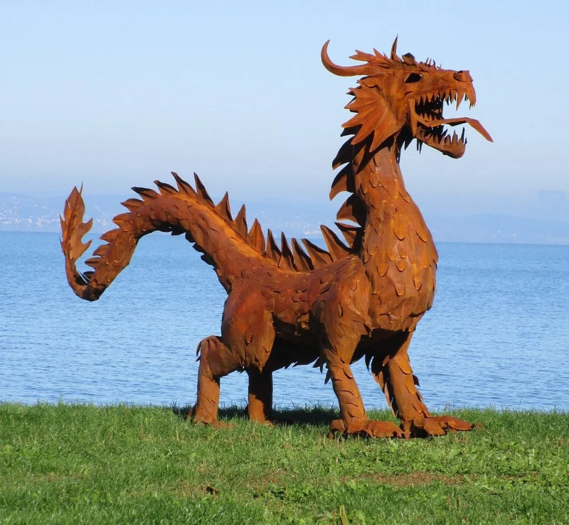 Casa Padrino Luxus Gartendeko Skulptur Drache Rostfarben 290 x 75 x H. 177 cm - Riesige Stahl Deko Figur - Gartenfigur - Hotel Garten Deko